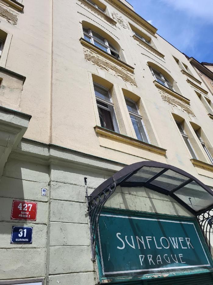 Sunflower Prague Apartments And Suites Kültér fotó
